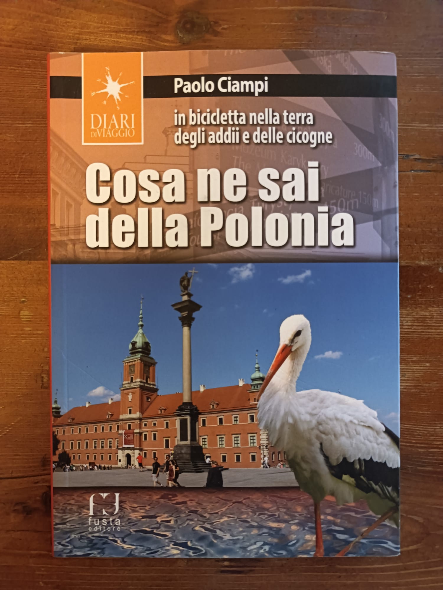 Il nuovo libro nella biblioteca del Consolato Onorario di Firenze